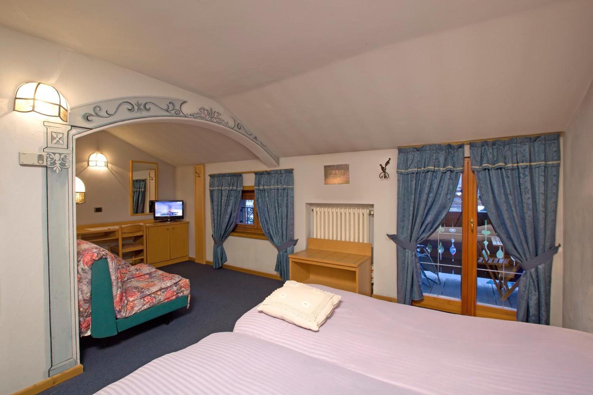 Hotel La Montanina Ливиньо Стая снимка